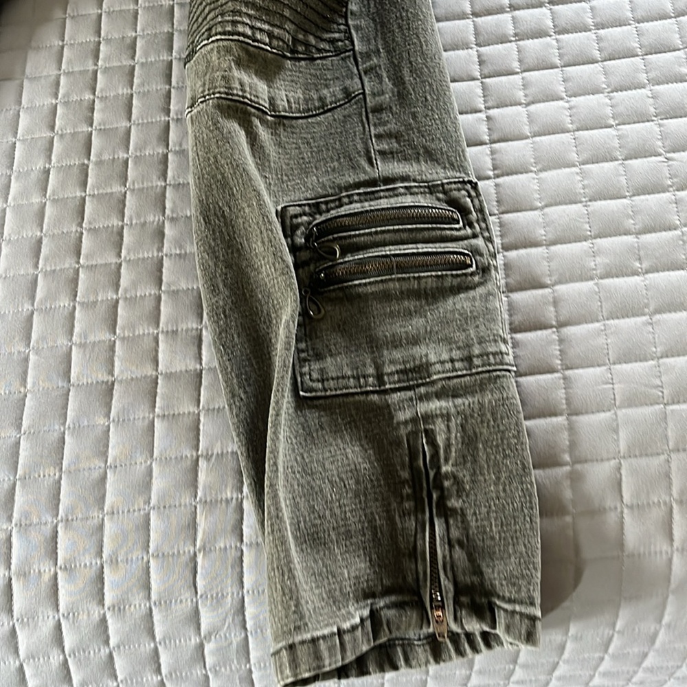 Diane Gilman Womans Olive Jeans - Picture 5 of 6
